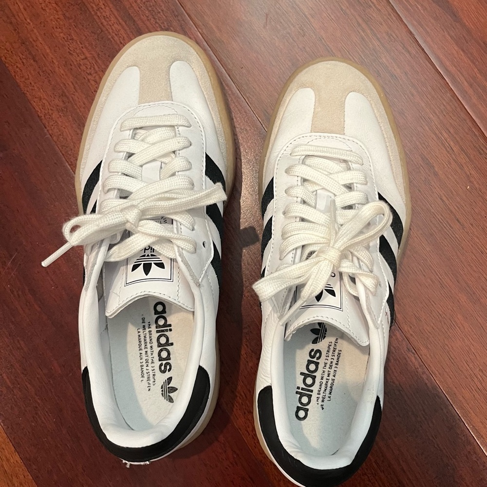 adidas Women's Sambae Shoes size 8